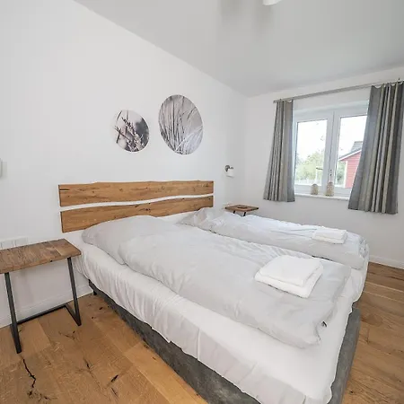 Xxl-holzhaus Mit Sauna & Grossem Garten Feriehus *