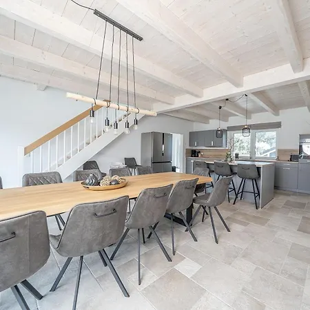 Tatil Evi Xxl-holzhaus Mit Sauna & Grossem Garten Dagebüll