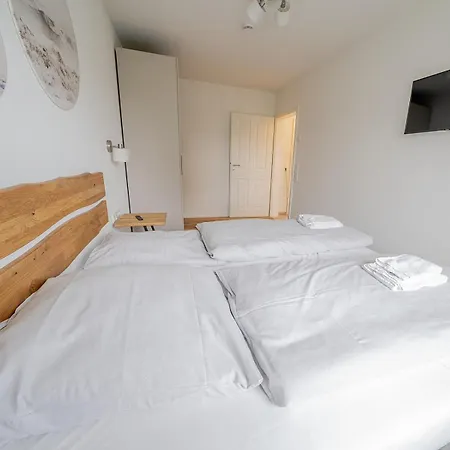 Xxl-holzhaus Mit Sauna & Grossem Garten Dagebüll