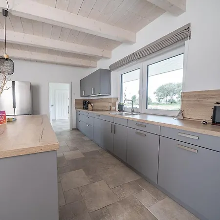 Xxl-holzhaus Mit Sauna & Grossem Garten Feriehus
